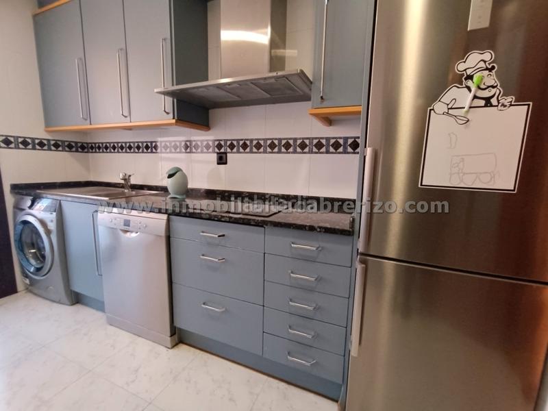 Foto 08b50fc8-b67f-4a2b-8bf1-5e098a8ed29e. Pis amb calefacció aparcament piscina a Residencia Logroño