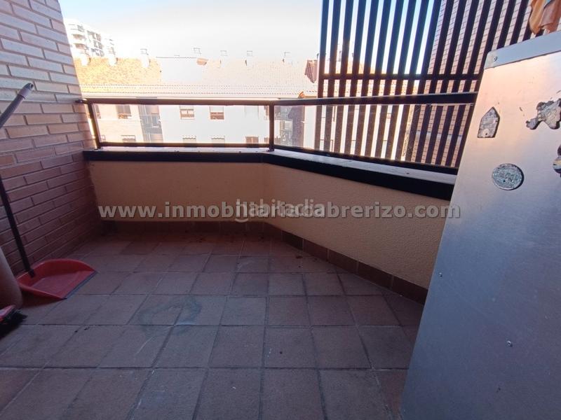 Foto 172faa1d-0449-4a62-858d-301058a93653. Pis amb calefacció aparcament piscina a Residencia Logroño