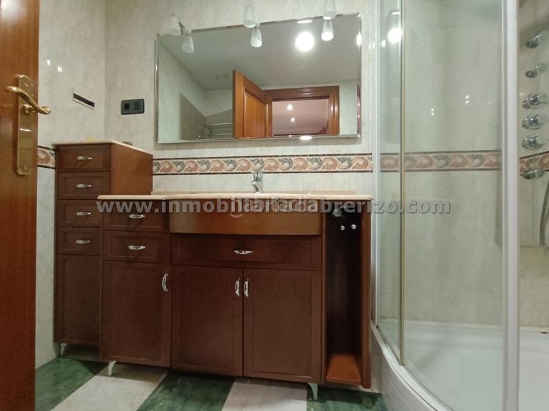 Foto 94a9f502-3445-475e-97c3-41cf2186d253. Pis amb calefacció aparcament piscina a Residencia Logroño