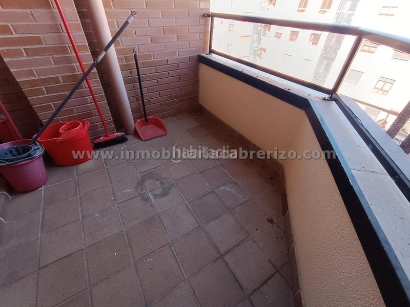 Foto 9fa30a6a-631c-4c6f-9813-f9d0ba4f463a. Pis amb calefacció aparcament piscina a Residencia Logroño