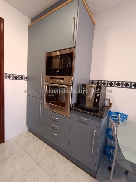 Foto d919dbde-db6f-44d0-9ef5-648d80122fc9. Pis amb calefacció aparcament piscina a Residencia Logroño