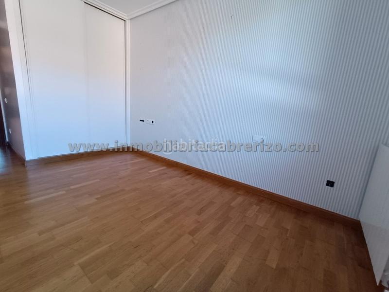 Foto 7cbb67e0-6e4a-4edc-b42f-c48afcba4236. Piso en Residencia Logroño