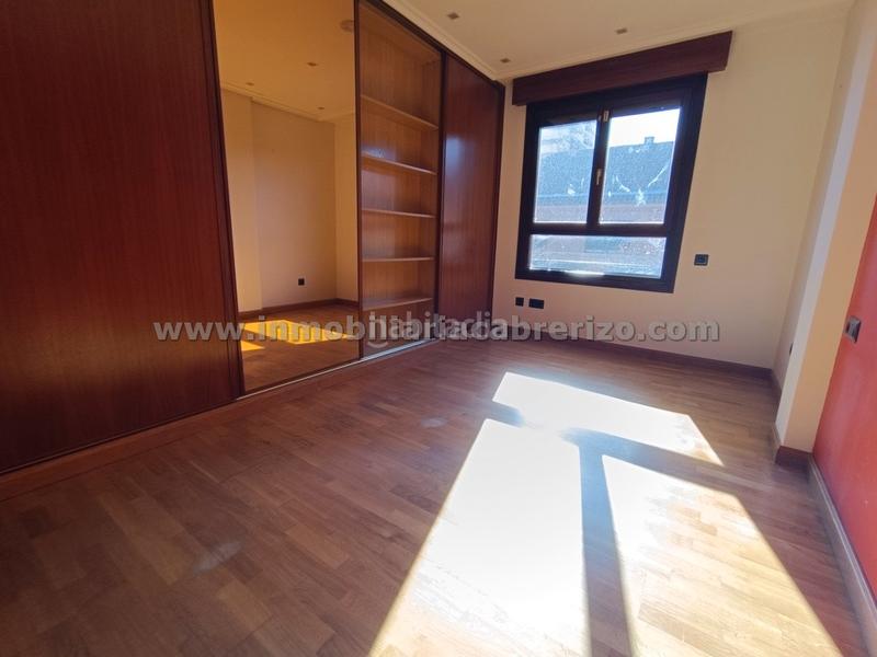 Foto a2bf58de-dd39-4f47-af20-9520db9aaa11. Piso en Residencia Logroño