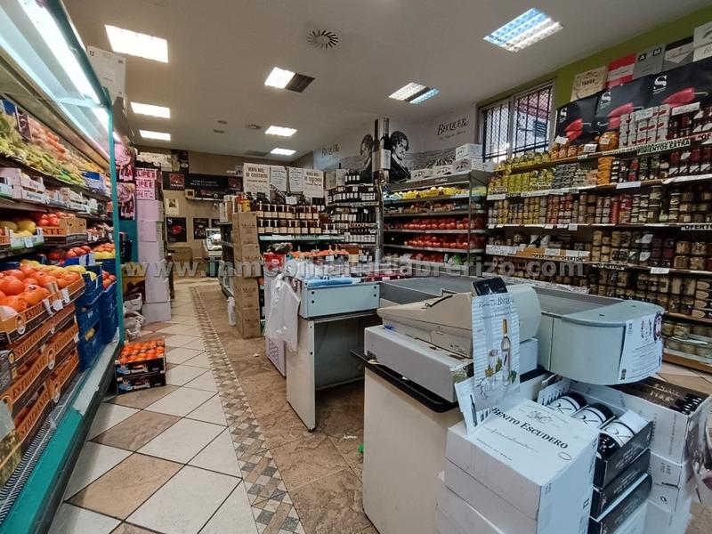 Foto aa60675c-cfba-456f-aef5-5a74dd8e2792. Local comercial a Oeste Logroño