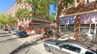 Car parking in Calle Portillejo