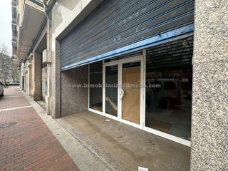 Local Comercial a Calle María Teresa Gil de Gárate 70
