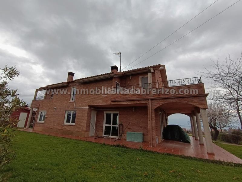 Foto 5c16d80e-1310-45a0-9e38-1b2291399ca0. Haus mit kamin heizung in Clavijo