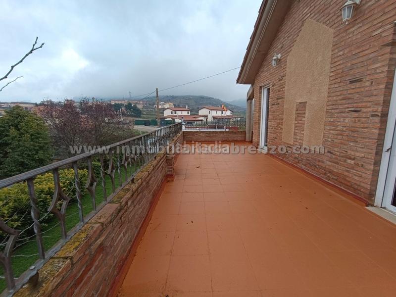 Foto 9cbf3beb-d3b4-49a9-8033-cf3a214010d3. Haus mit kamin heizung in Clavijo