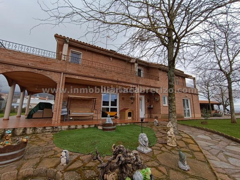 Foto ec1292f3-739c-4599-a867-99d0198f7f3c. Haus mit kamin heizung in Clavijo