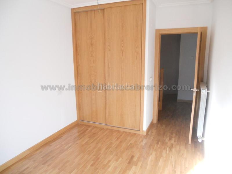 Foto 59201e9a-ea2c-4b2f-935e-c3d6fa76ce3b. Casa adossada amb aparcament a Navarrete