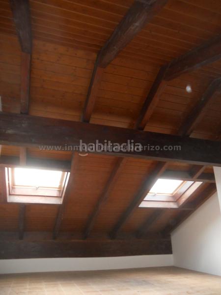 Foto 5e079d91-1ec3-433d-a47f-d89fb88eda3c. Casa adossada amb aparcament a Navarrete