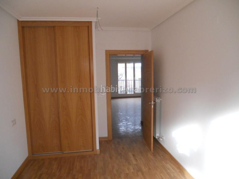 Foto 70b671e5-2f6c-4eef-860a-0bbcd45c156c. Casa adossada amb aparcament a Navarrete