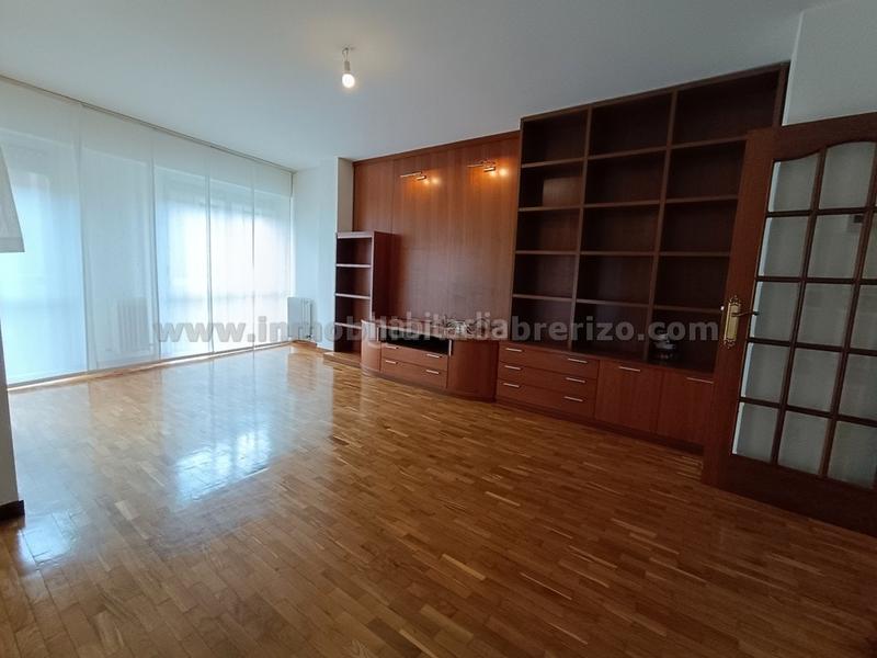 Foto 26f5d41e-fb70-4d2a-b5dd-837a216ee498. Appartement avec chauffage parking dans Gran Via Logroño