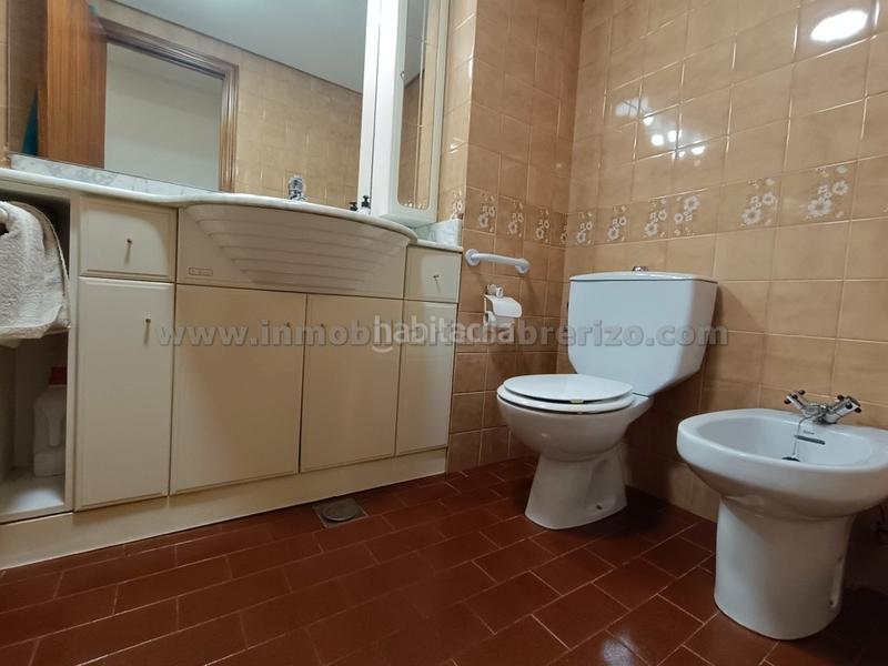 Foto 424c3914-d469-4bc4-98a5-116c96c7f307. Appartement avec chauffage parking dans Gran Via Logroño