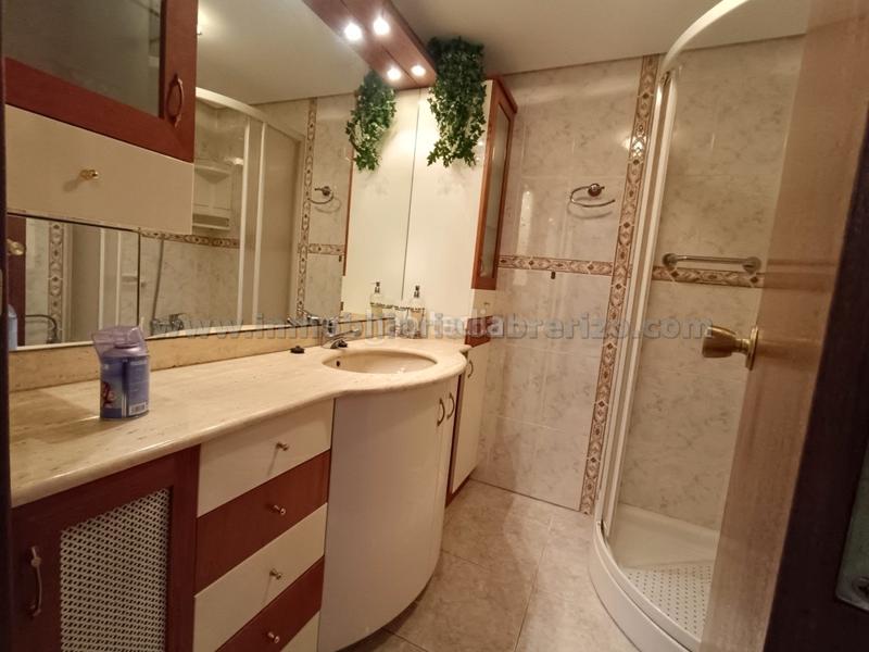 Foto e316f386-aa6e-45f5-95b3-0f19b9d702cc. Appartement avec chauffage parking dans Gran Via Logroño