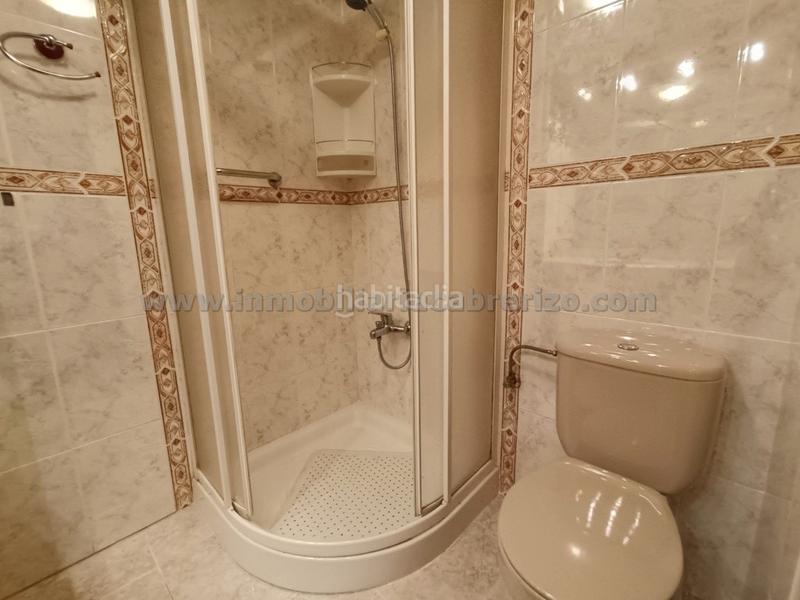Foto bbeab96a-eee1-4843-9c2f-04f7840b0b24. Flat with heating parking in Gran Via Logroño