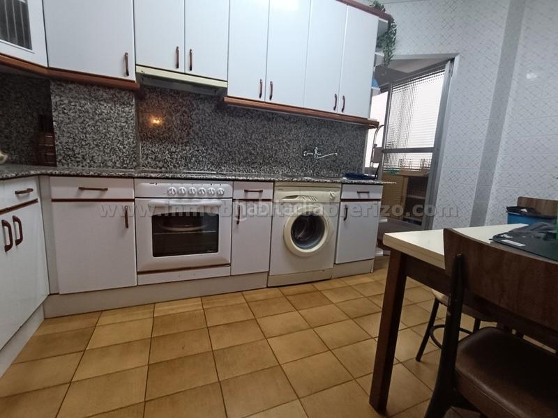 Foto 72c0cb46-ab9f-44c1-a2b9-437ab8d8f03f. Piso en San Millán - Ayuntamiento Logroño