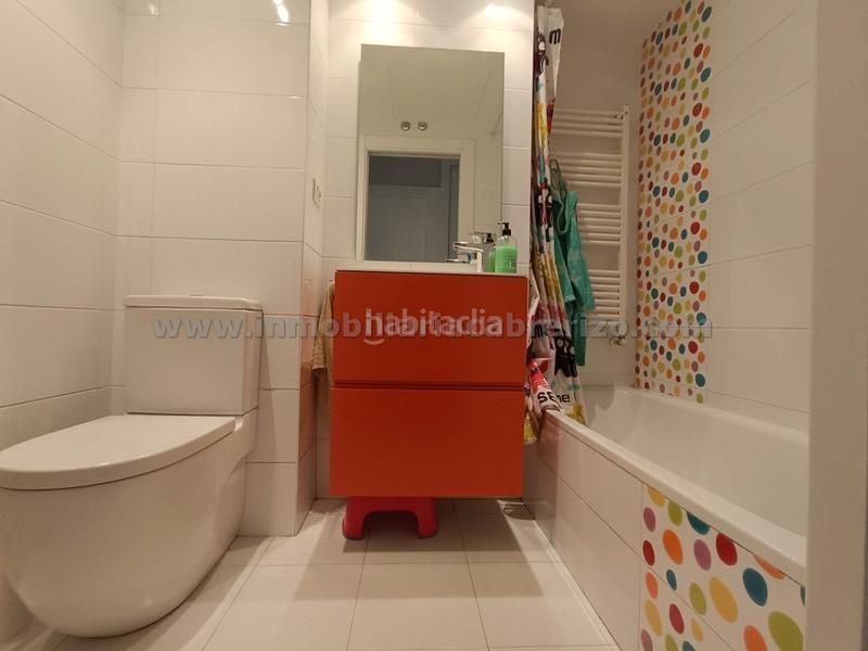 Foto 0509ad31-1591-4e05-8d49-e7f186fc9367. Etagenwohnung mit heizung in Gran Via Logroño