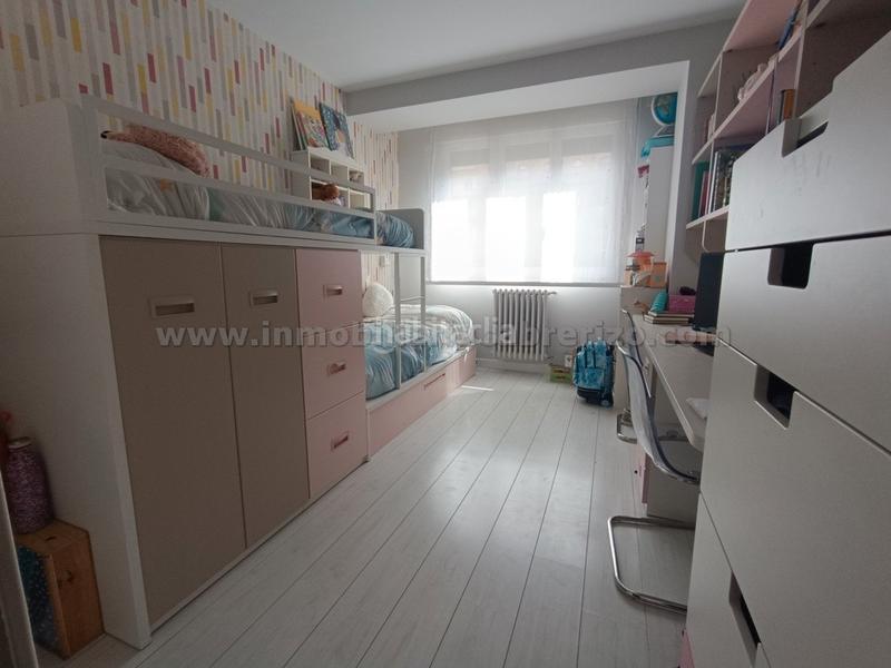 Foto 1113d516-f382-49ad-b3d7-b4a86fe0fb39. Etagenwohnung mit heizung in Gran Via Logroño