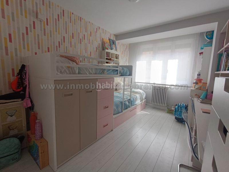 Foto 1b5016ff-eb0e-45c7-a017-bd1d143ff2b0. Etagenwohnung mit heizung in Gran Via Logroño