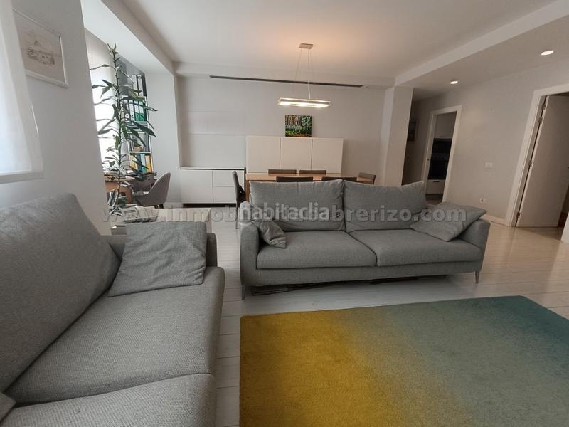 Foto b5d8fe8a-1678-437c-b101-d6613f690d9b. Etagenwohnung mit heizung in Gran Via Logroño
