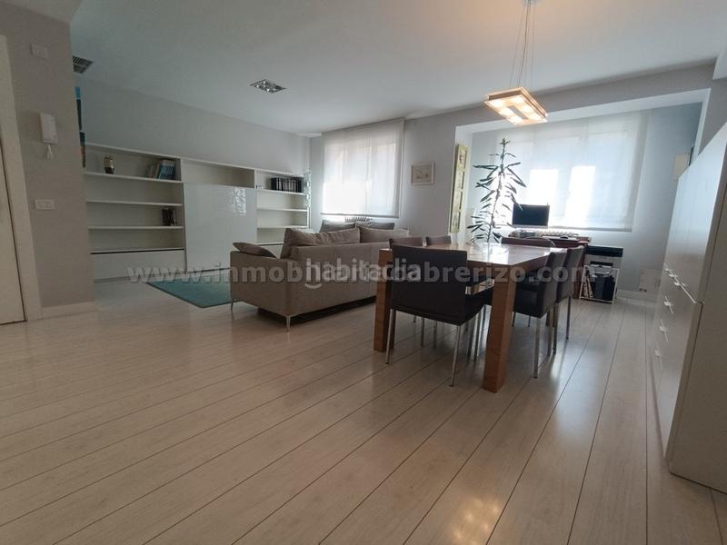 Foto d72cd2a5-1227-468c-a570-ff658f1b0700. Etagenwohnung mit heizung in Gran Via Logroño