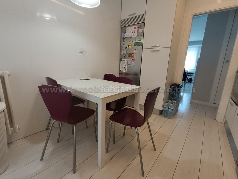 Foto eed8dcbf-dee3-4e1a-9005-c794c065fdda. Etagenwohnung mit heizung in Gran Via Logroño
