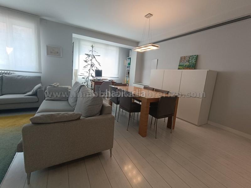 Foto f273c9a4-a6bd-48e5-9cd7-4cd0b5bc6d03. Etagenwohnung mit heizung in Gran Via Logroño