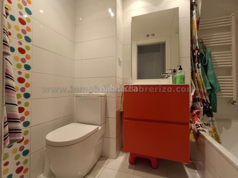 Foto f5de8188-410a-4f18-bb69-a5d67685d4c7. Etagenwohnung mit heizung in Gran Via Logroño