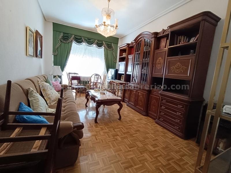 Foto 3677c032-d115-4574-bae4-005b4c55137c. Appartement avec chauffage dans Jesuitas Logroño