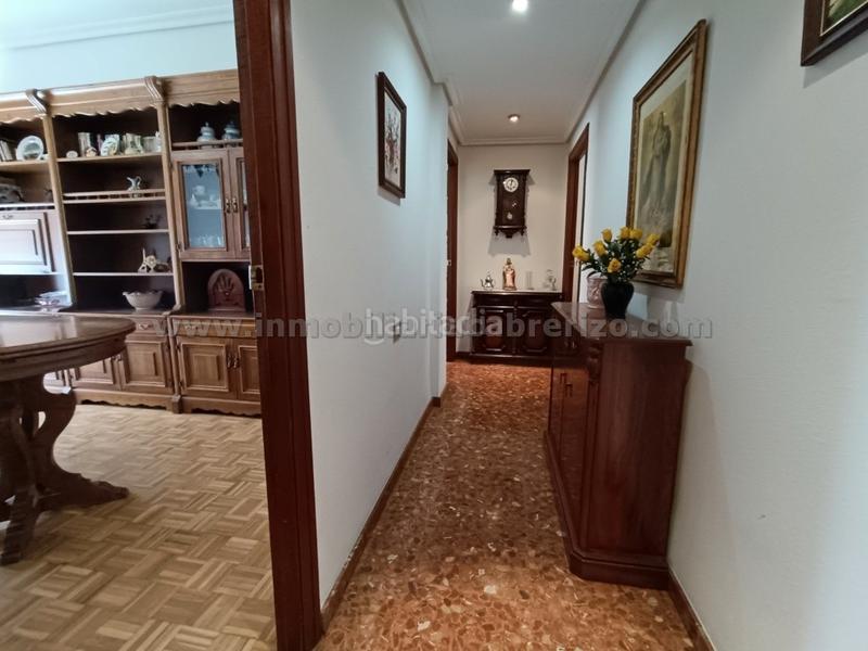 Foto bf5ccd46-faff-4874-a9f9-ebf71d6538dd. Flat with heating in Jesuitas Logroño