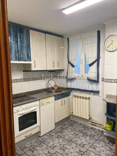 Foto 66178004-c7d1-4381-ba79-8400d94eeb0e. Flat with heating in Jesuitas Logroño