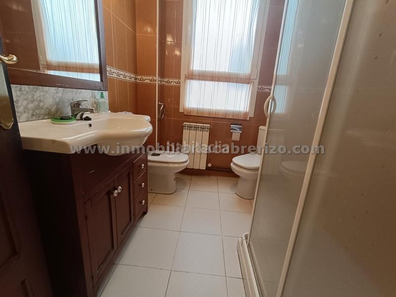 Foto d38e483e-efc4-4ad6-add0-3813d87b1049. Flat with heating in Jesuitas Logroño