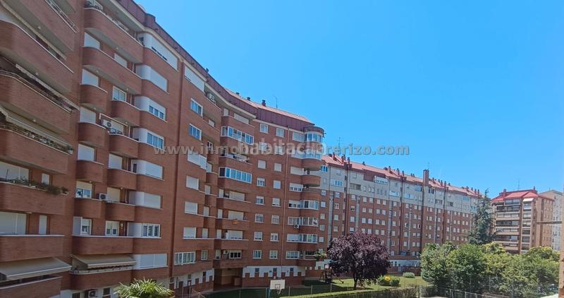 Foto 7fe4bcad-b4e1-48ea-b4b5-e9681eaf9e40. Piso en Jesuitas Logroño
