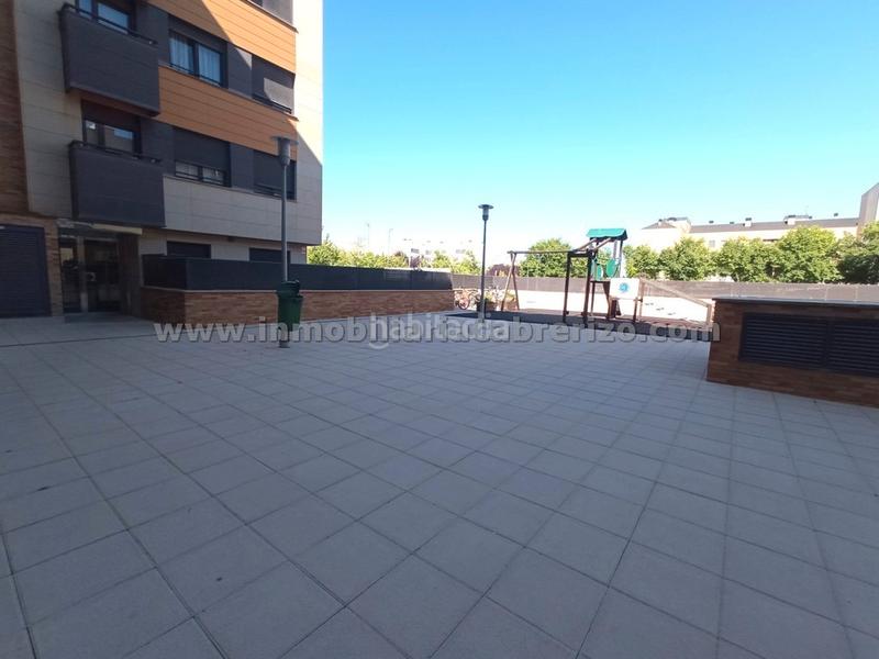 Foto 80c89ecf-4418-48ee-930d-cb63b56ce551. Appartamento con riscaldamento parcheggio piscina in Logroño