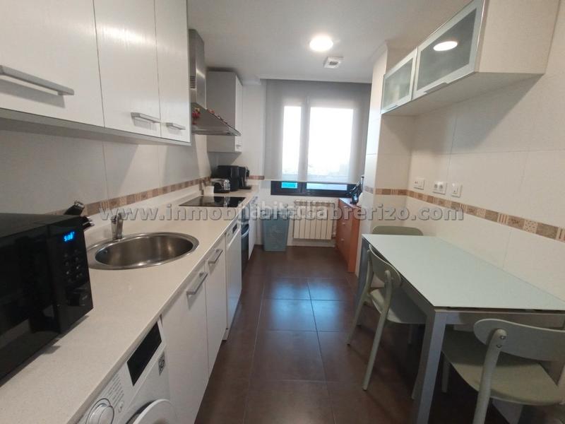 Foto 45cc88c8-5595-411b-ae67-f83803bef79e. Flat with heating parking pool in La Cava - Fardachón Logroño