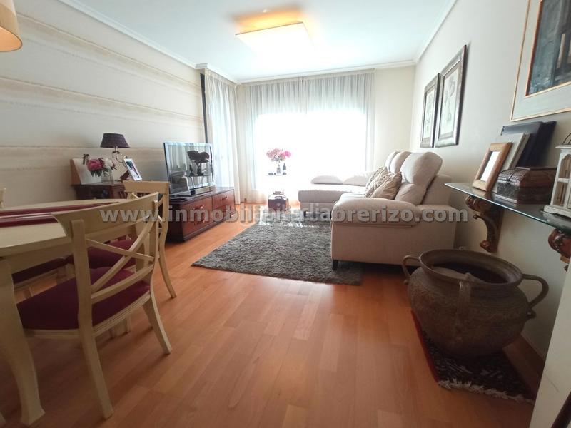 Foto 5d12ab6f-32f1-4401-a60a-932ba0ba0bca. Flat with heating parking pool in La Cava - Fardachón Logroño