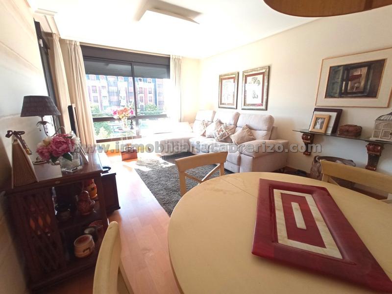 Foto db81e4f2-ca55-42df-9e3b-fbdb5b0c71b2. Flat with heating parking pool in La Cava - Fardachón Logroño