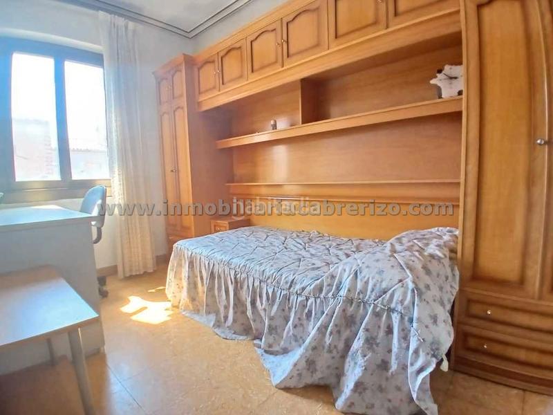 Foto eb819a91-4db6-4589-aefe-3bb696037584. Appartamento con riscaldamento parcheggio in Lardero