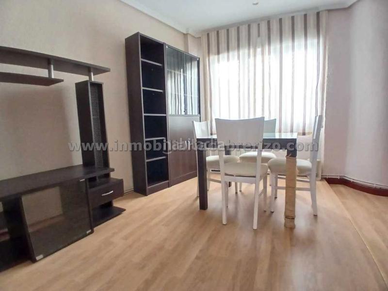 Foto 9a1d0408-04da-45a5-8455-b8706efc1c9c. Estudio en Oeste Logroño