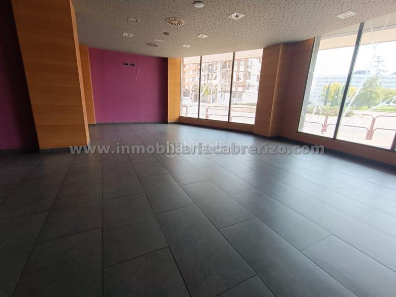 Foto 909bea04-f075-4dff-9fa5-a653871809ee. Local comercial en La Estrella Logroño