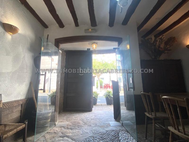 Foto 8b13d305-3f79-4e2e-8742-7c812b089a48. Casa adosada albergue usda, casa noble en piedra a la venta en Obanos