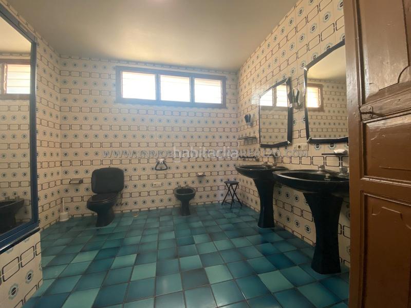 Foto 8fd7858f-b2e5-4f9b-bd27-678ddc7ed404. Casa adosada albergue usda, casa noble en piedra a la venta en Obanos