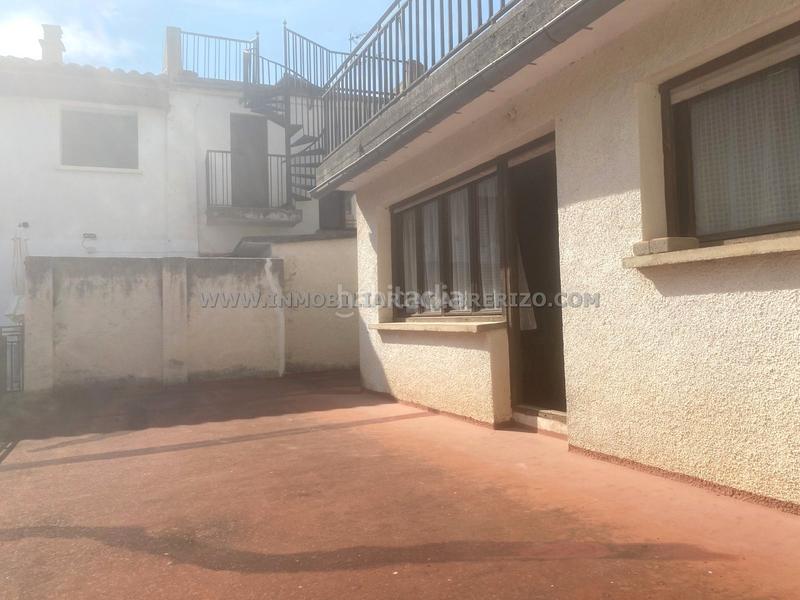 Foto a05121d4-5652-42ca-83c1-36de75723e0b. Casa adosada albergue usda, casa noble en piedra a la venta en Obanos