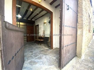 Casa adosada  Calle san lorenzo. Albergue usda, casa noble en piedra a la venta en obanos