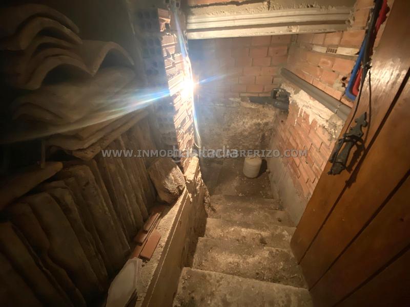 Foto f117869d-44e6-4032-ad52-d5a815063c77. Casa adosada albergue usda, casa noble en piedra a la venta en Obanos