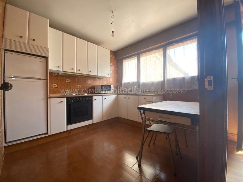 Foto f50318c6-d847-42fb-a89d-c32026f7bb12. Casa adosada albergue usda, casa noble en piedra a la venta en Obanos