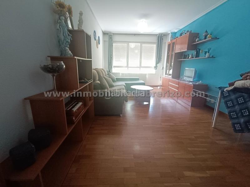 Foto 13e3cd6a-c934-46e3-abac-f360905cc41a. Apartament amb calefacció aparcament piscina a Portillejo - Valdegastea Logroño