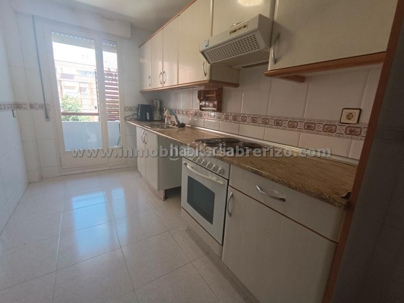 Foto 1ff8efac-02f7-4861-9115-1860d7dbc162. Apartament amb calefacció aparcament piscina a Portillejo - Valdegastea Logroño