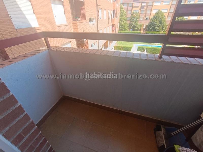 Foto 93fa4df8-d031-4aa7-af7e-8348d144fa8f. Apartament amb calefacció aparcament piscina a Portillejo - Valdegastea Logroño